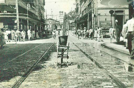 A foto do dia: trilhos urbanos sem balancê