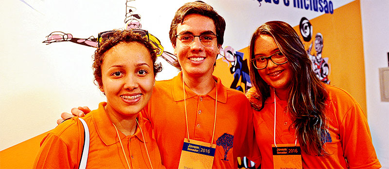 Isabelle dos Santos (Brasília), Dilson Pieve (Minas Gerais) e Acsa Mendes (Pernambuco) foram os primeiros. Foto:  Pedro França / Agência Senado