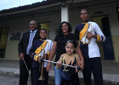 Tocando  a vida na escola