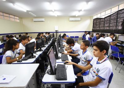 O admirável mundo novo da escola que não usa papel