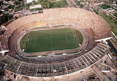 96.990 pessoas no Arruda, em 1993, no jogo Brasil 6 x 0 Bolívia