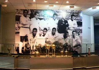 Museu do Santos é potencializado pela presença de Pelé