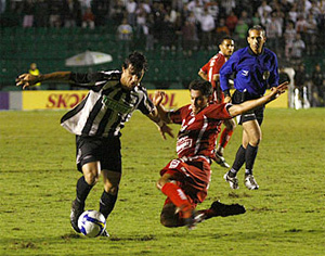 Figueirense 4 x 3 Náutico, no Orlando Scarpelli, em 2008