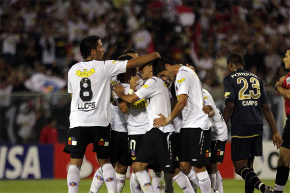 Libertadores-2009: Colo Colo 3 x 0 LDU