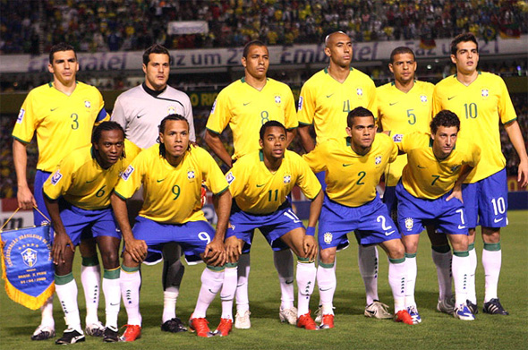 Eliminatórias da Copa de 2010: Brasil 3 x 0 Peru