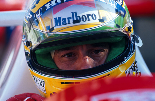 Ayrton Senna, tricampeão mundial de Fórmula 1: 1988, 1990 e 1991. Faria 50 anos em 2010 caso estivesse vivo