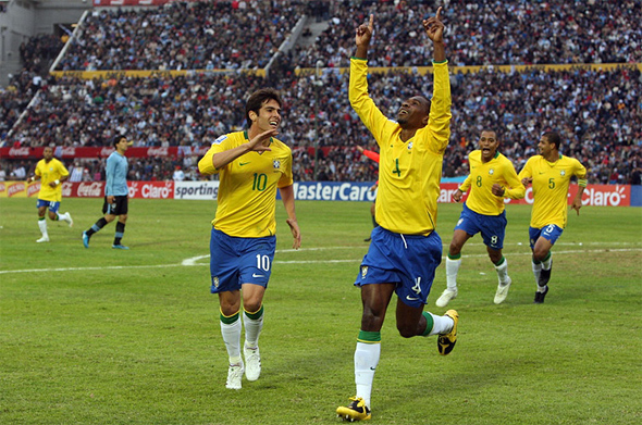 Eliminatórias da Copa de 2010: Uruguai 0 x 4 Brasil