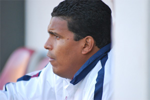 Alexandre Lopes, ex-zagueiro do Sport em 1997 e 1998, e que hoje trabalha como técnico