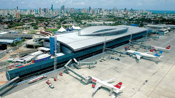 Aeroporto Internacional dos Gurarapes, no Recife