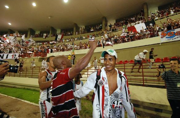 Série D-2010: CSA 1 x 2 Santa Cruz. Tricolor se classifica para a segunda fase. Foto: Ricardo Fernandes/Diario de Pernambuco