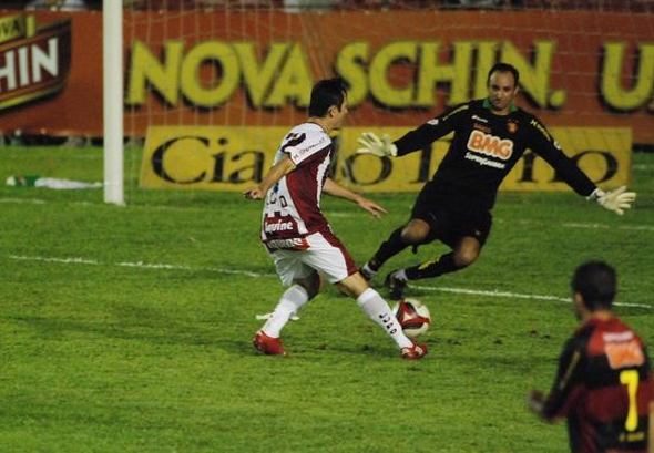 Série B-2010: Náutico 1 x 1 Sport. Foto: Ricardo Fernandes/Diario de Pernambuco