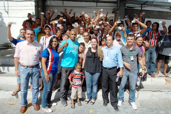Ganhadores do "Vale-Brasão". Foto: Cecília Sá/Diario de Pernambuco