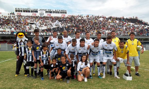 Pernambucano 2011: Central 3 x 1 Vitória. Foto: Wagner Morais/Blog Toque de Bola/divulgação