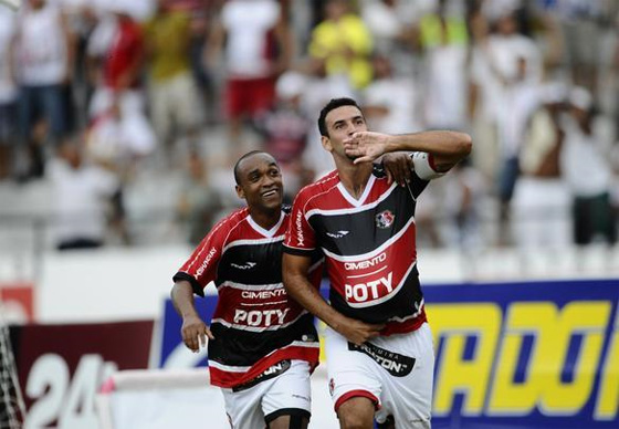 Pernambucano 2011: Santa Cruz 3 x 1 Porto. Foto: Ricardo Fernandes/Diario de Pernambuco