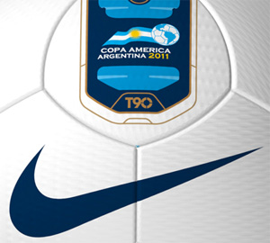 Bola oficial da Nike para a Copa América de 2011. Foto: Nike/divulgação