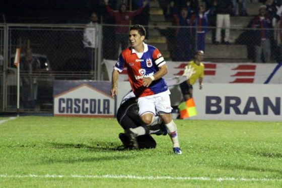 Série B 2011: Paraná Clube 2 x 0 Náutico. Foto: Robson E. V. Mafra (Paraná)/divulgação