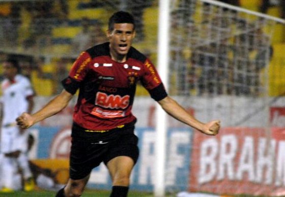 Série B 2011: Salgueiro 0 x 1 Sport. Foto: Roberto Ramos/Diario de Pernambuco