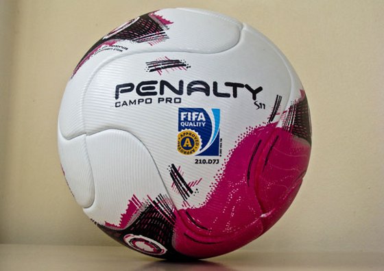 Bola do Campeonato Pernambucano 2012. Crédito: divulgação