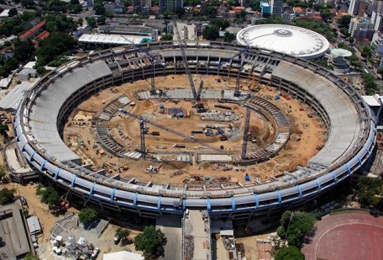 Construção do Maracanã para a Copa do Mundo de 2014. Foto: Odebrecht/divulgação