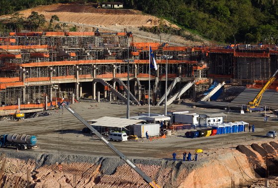Construção da Arena Pernambuco em março de 2012. Foto: Eduardo Martino/divulgação