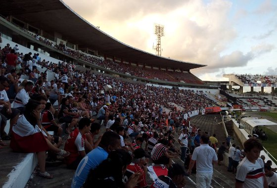 Pernambucano 2012: Santa Cruz 5 x 0 América. Foto: @Leo_SCFC / divulgação