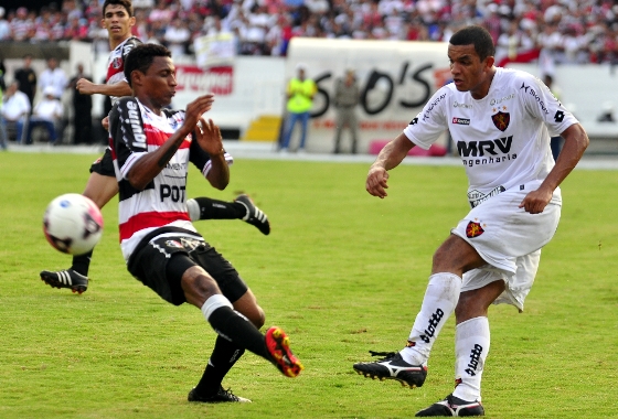 Pernambucano 2012, final: Santa Cruz x Sport. Foto: Ricardo Fernandes/Diario de Pernambuco