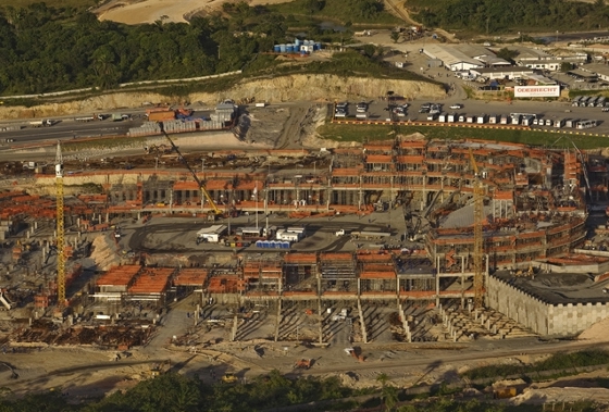 Construção da Arena Pernambuco, em abril de 2012. Foto: Eduardo Martino/Odebrecht