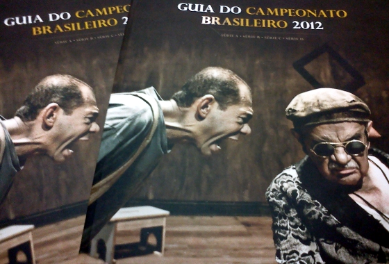 Guia da CBF para o Campeonato Brasileiro de 2012. Foto: Cassio Zirpoli/Diario de Pernambuco