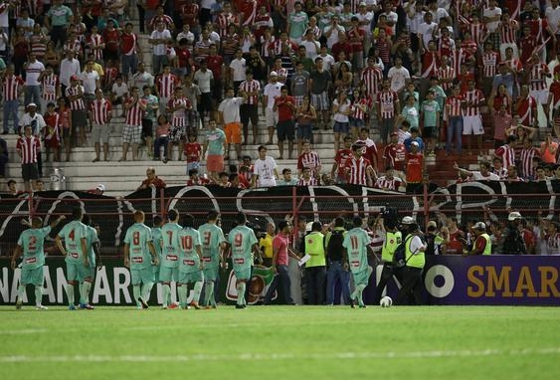 Série A 2012: Náutico 2x0 Atlético-GO. Foto: Hélder Tavares/DP/D.A Press