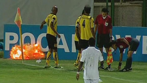 Explosão em jogo de futebol no Irã