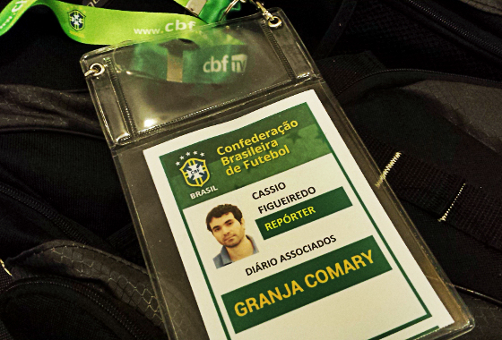 Crachá para a cobertura da Seleção Brasileira na Granja Comary em 2014. Foto: Cassio Zirpoli/DP/D.A Press