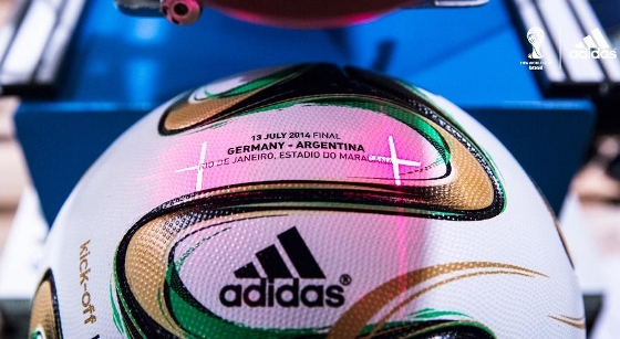 A bola Brazuca da final do Mundial 2014, com Alemanha x Argentina. Foto: Adidas/divulgação