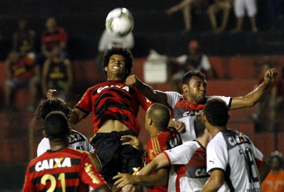 Copa Sul-Americana, 2ª fase: Sport x Vitória. Foto: Ricardo Fernandes/DP/D.A Press
