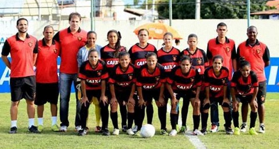 Time feminino do Sport no Brasileiro de 2014. Foto: Ney Gomes/Sport