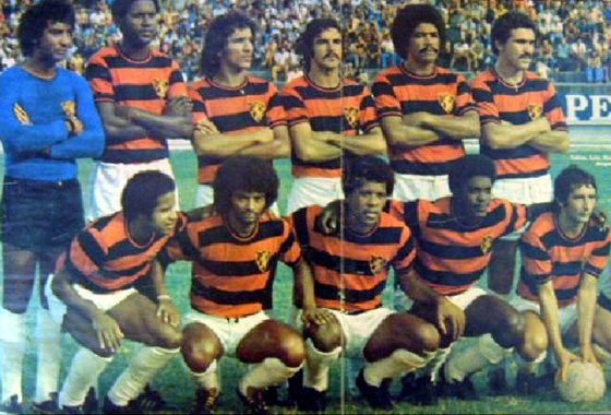 Pôster do Sport em 1975, campeão pernambucano e durante o Brasileirão. Foto: Placar/reprodução