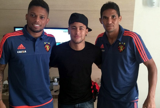 Instagram de Neymar, visitando André e Durval em Santos.