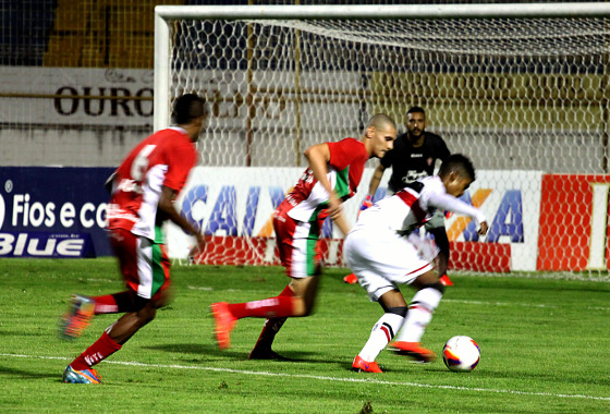 Série B 2015, 26ª rodada: Boa Esporte 1x3 Santa Cruz. Foto: PAKITO VARGINHA/FUTURA PRESS