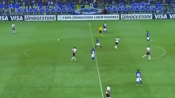 Placa de divulgação da Libertadores de 2015 (Cruzeiro 0 x 3 River Plate). Crédito: Sportv/reprodução