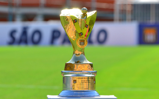 O troféu da Copa São Paulo de Futebol Júnior. Crédito: federação paulista