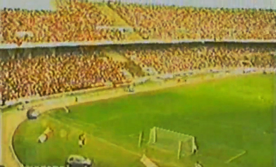 Pernambucano 1999, final do 2º turno: Santa Cruz 1x0 Sport. Crédito: TV Tribuna/reprodução