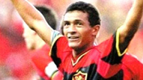 Leonardo comemorando um gol pelo Sport em 2000. Foto: Sport/site oficial