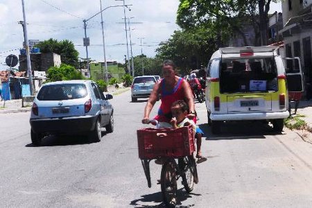 Governo do Estado de Pernambuco - Uso de bicicletas e mobilidade urbana  como tema de palestra