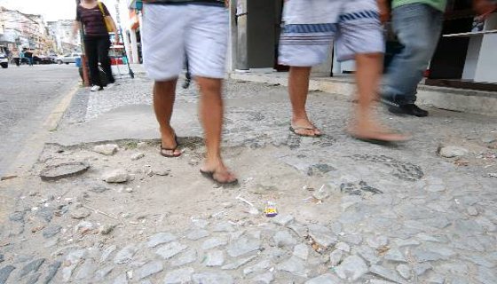 Calçadas pedras portuguesas Foto - Inês Campelo DP/D.A.Press