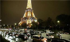 Trânsito no centro de Paris - créditos: Mal Langsdon/Reuters/ reprodução