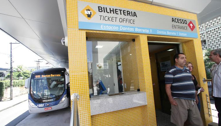 Estação do BRT na Avenida Dantas Barreto - Corredor Norte/Sul Foto - Alcione Ferreira DP/D.A.Press