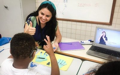 Professora brasileira é finalista do prêmio Global Teacher Prize 2020