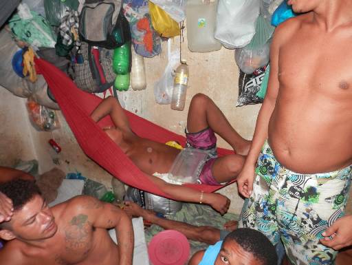 Situação dos presos do complexo é constantemente denunciada. Fotos: Anônimo/Divulgação